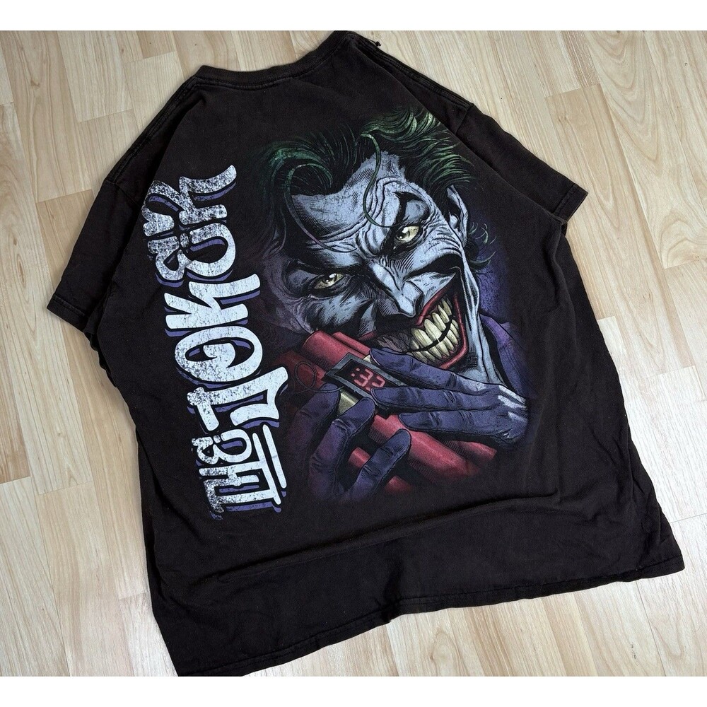Y2K Dc Comics Batman / Joker Big Graphic T-Shirt / Brown / Size Large